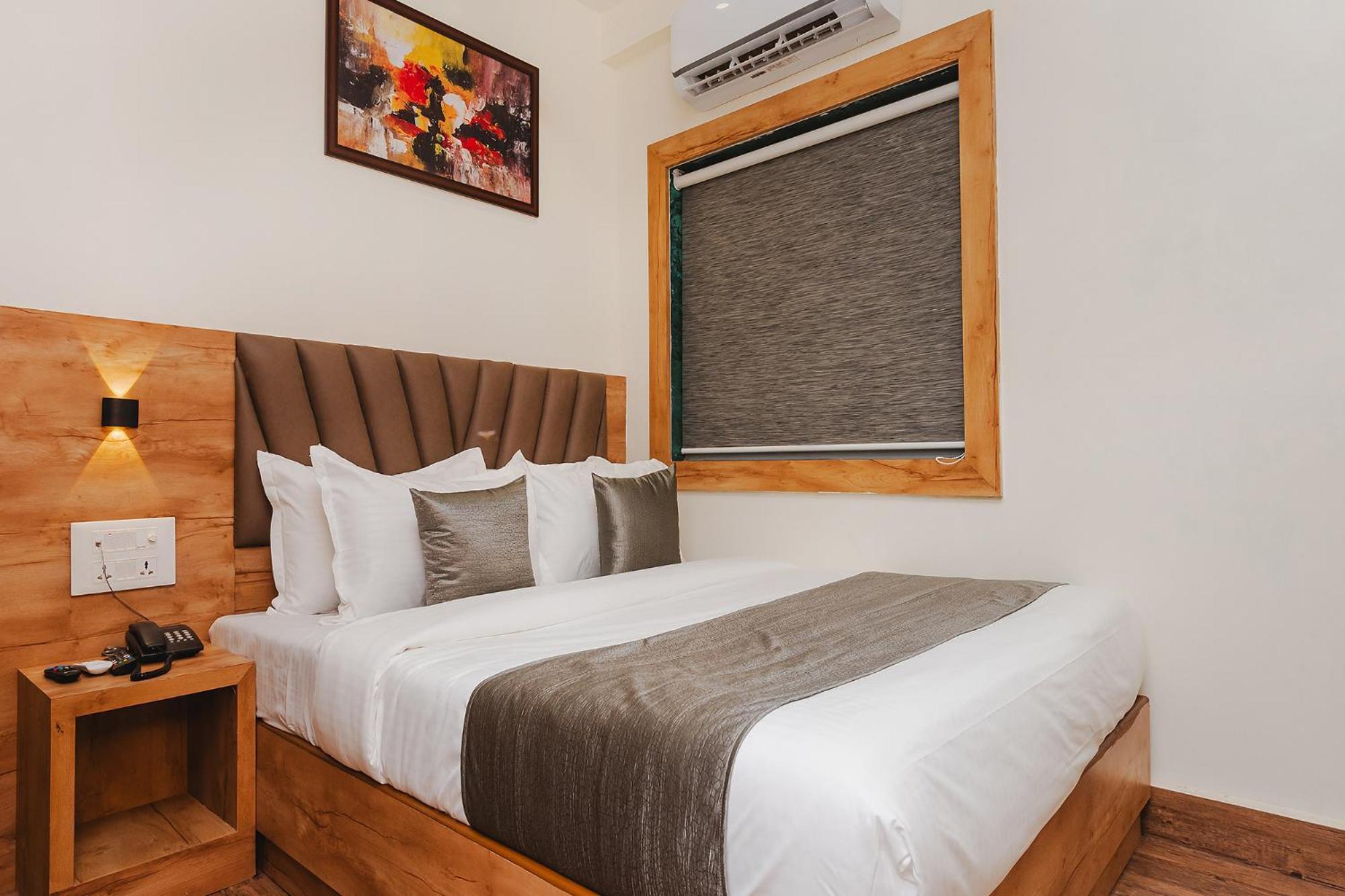 Fabhotel Airport Palace - Nr International Airport Hotel Mumbai (Bombay)